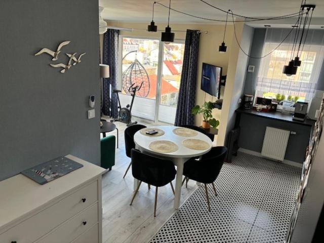 קולובז'ג Caloroczny Apartament Perlowa Przystan מראה חיצוני תמונה